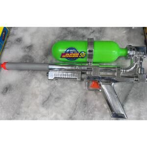 Vintage Larami Super Soaker 50 10th Anniversary Chrome Water Gun 2000 Rare